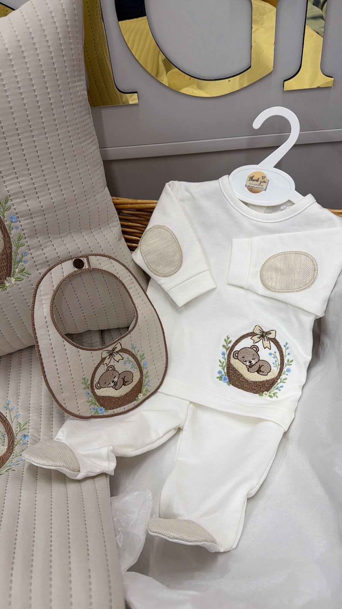 Sleepy bear hospital set: pillow, top, trousers,tag and throw
