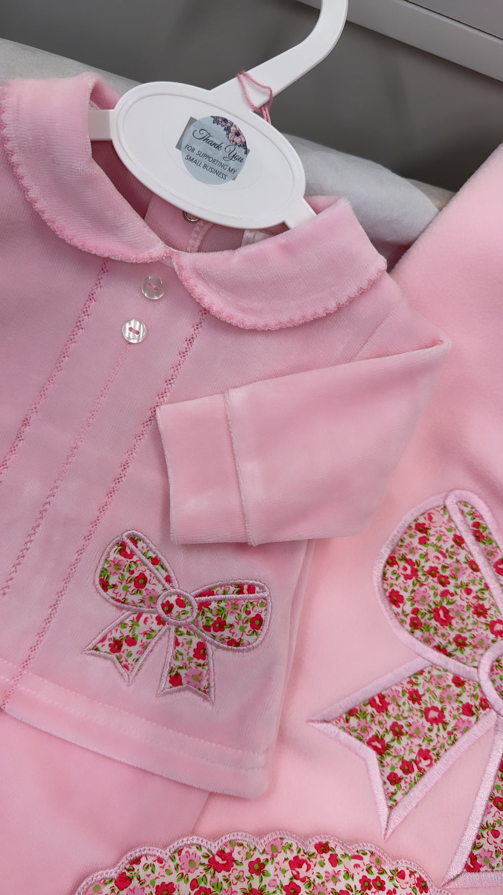 Pink ditsy rose floral bow outfit&bib (blanket sold separately)