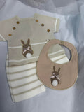 Beige knit & bib set