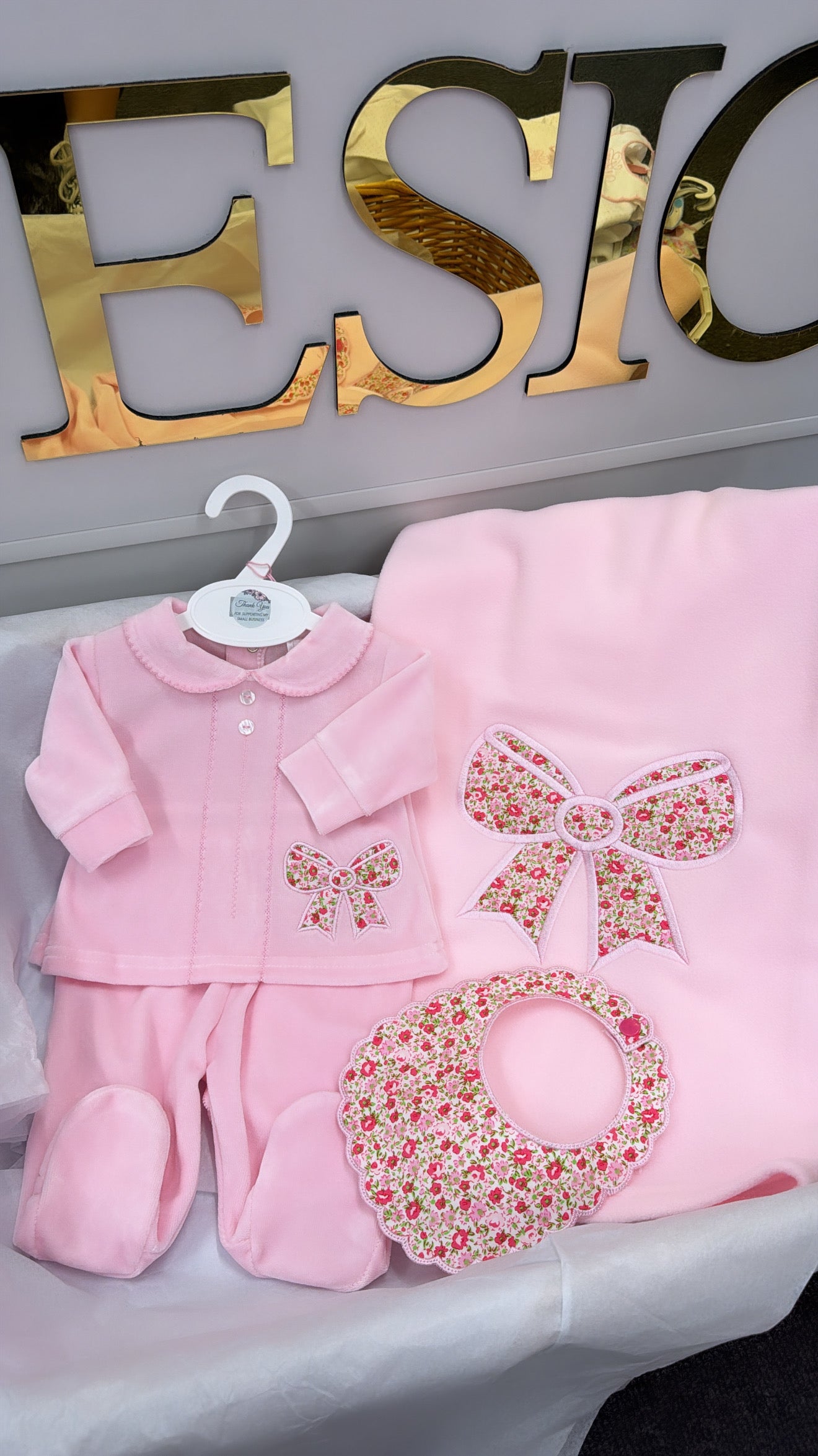 Pink ditsy rose floral bow outfit&bib (blanket sold separately)