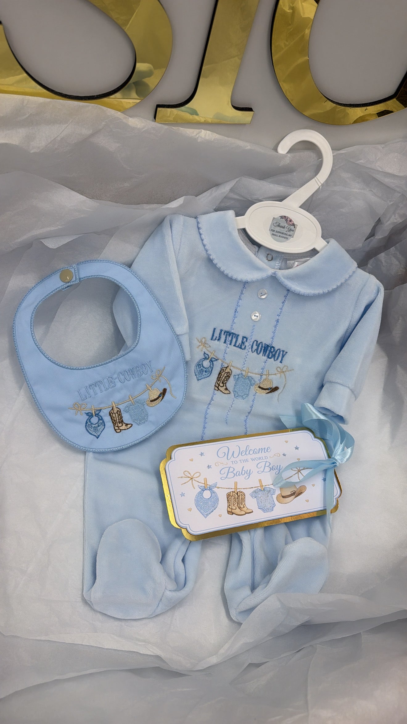 Newborn Little cowboy set with arrival tag (bib,babygrow&tag)