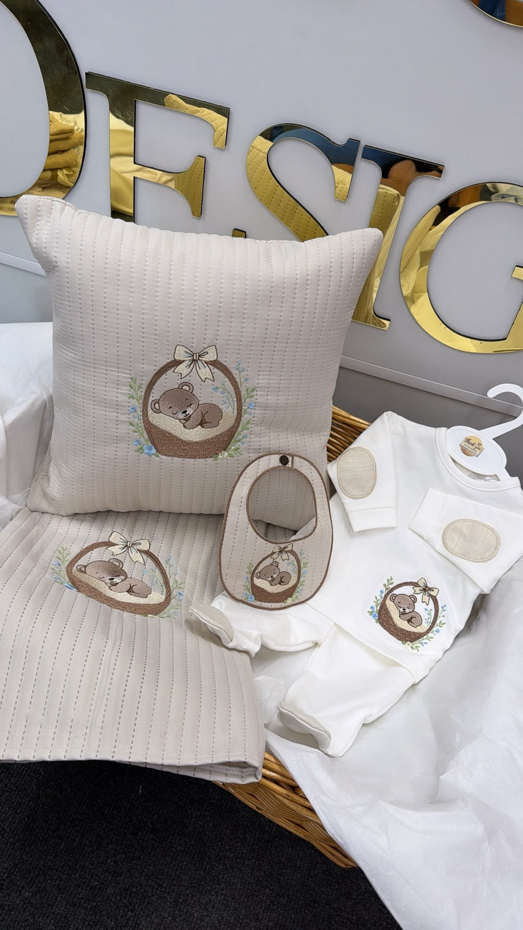 Sleepy bear hospital set: pillow, top, trousers,tag and throw