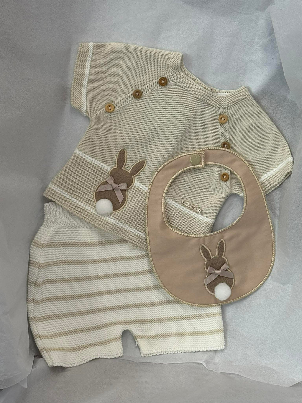 Beige knit & bib set