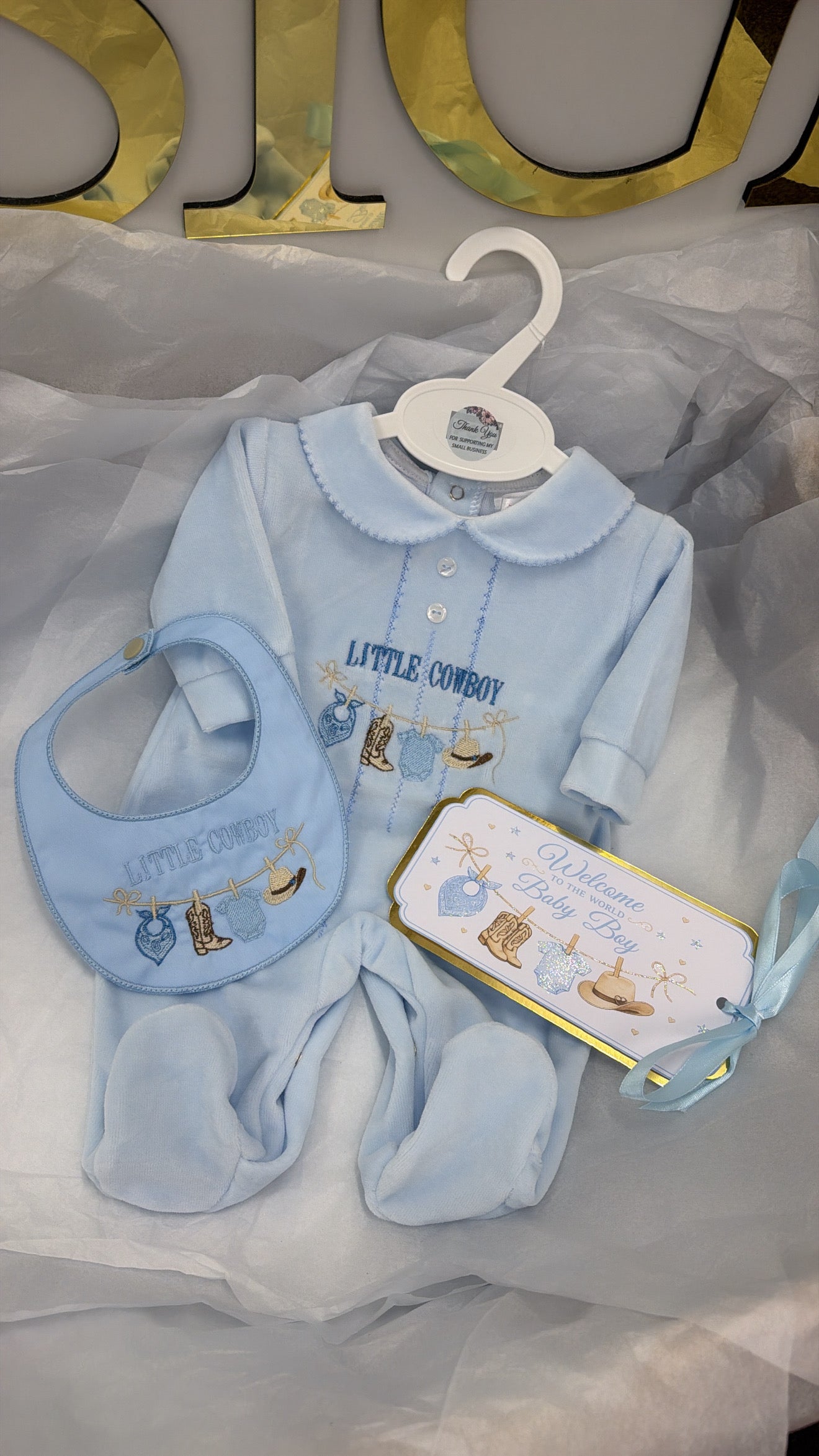 Newborn Little cowboy set with arrival tag (bib,babygrow&tag)