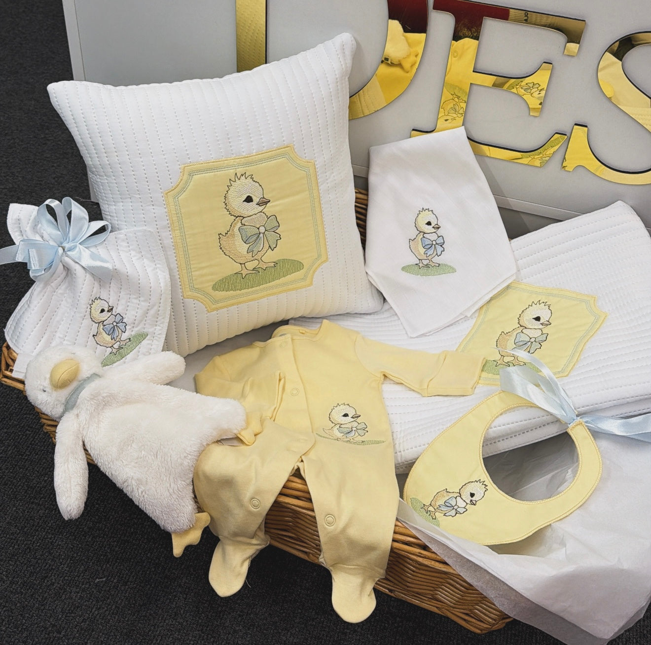 Lemon chick hospital set