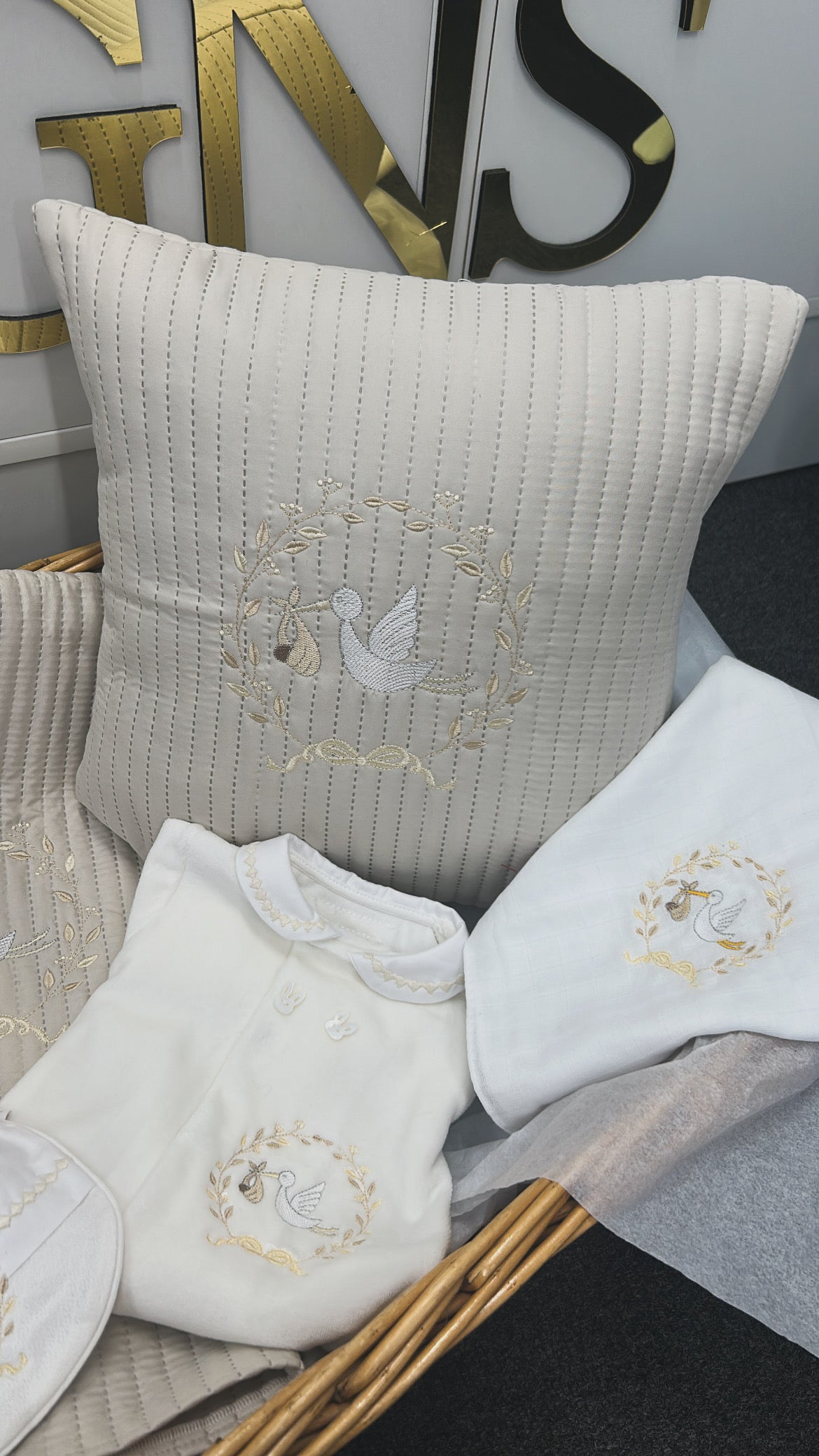 Stork hospital set( babygrow new born )
