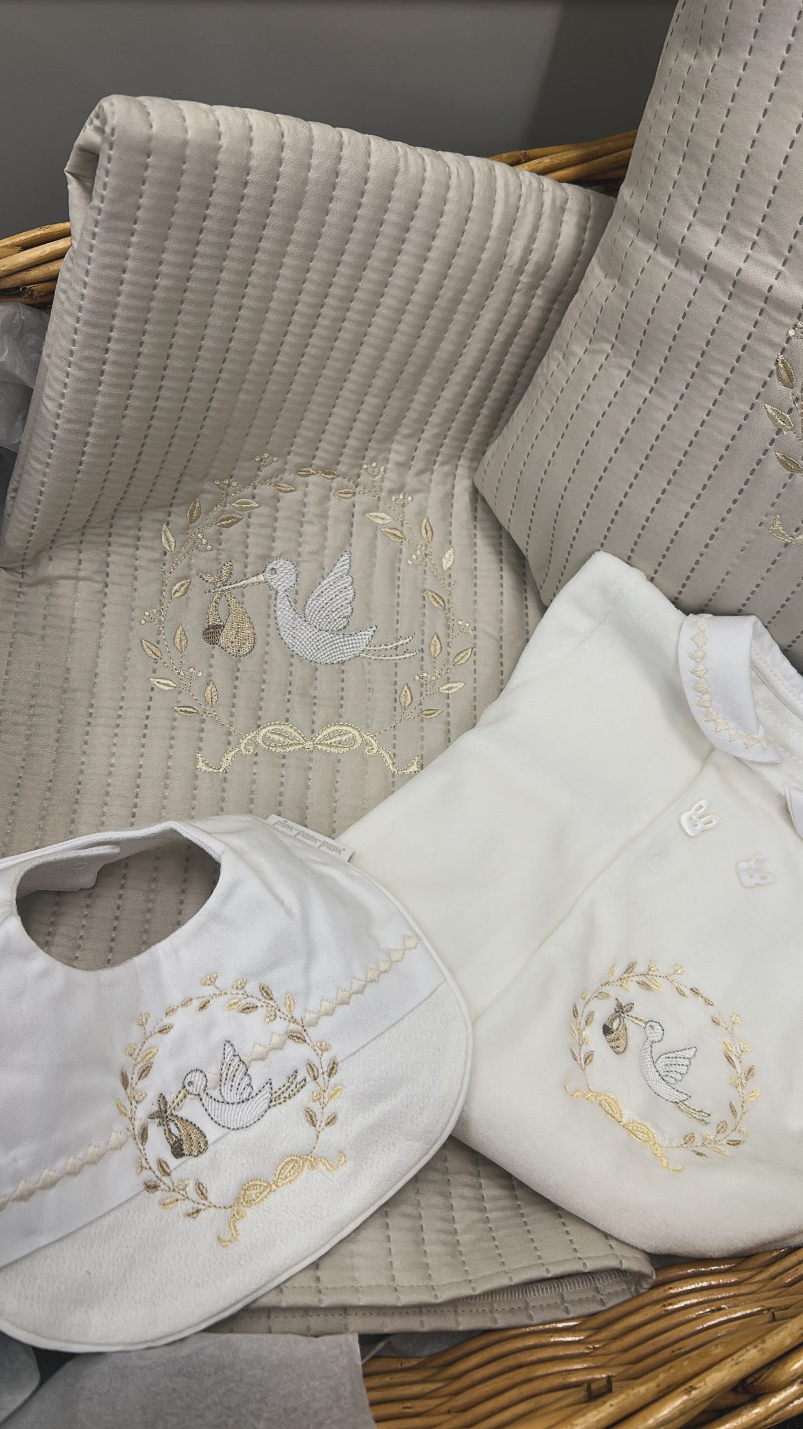 Stork hospital set( babygrow new born )