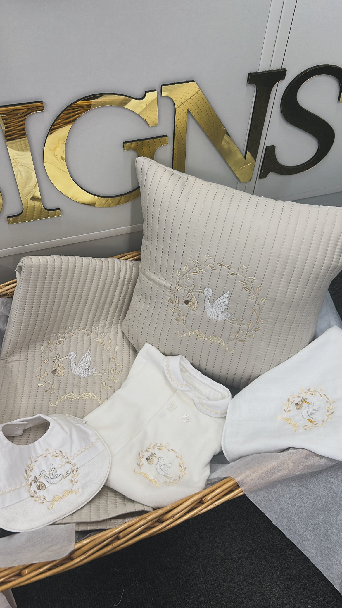 Stork hospital set( babygrow new born )