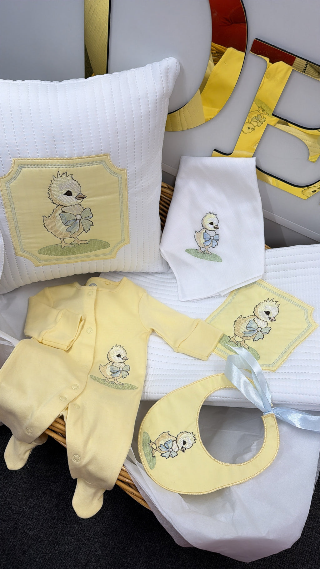 Lemon chick hospital set