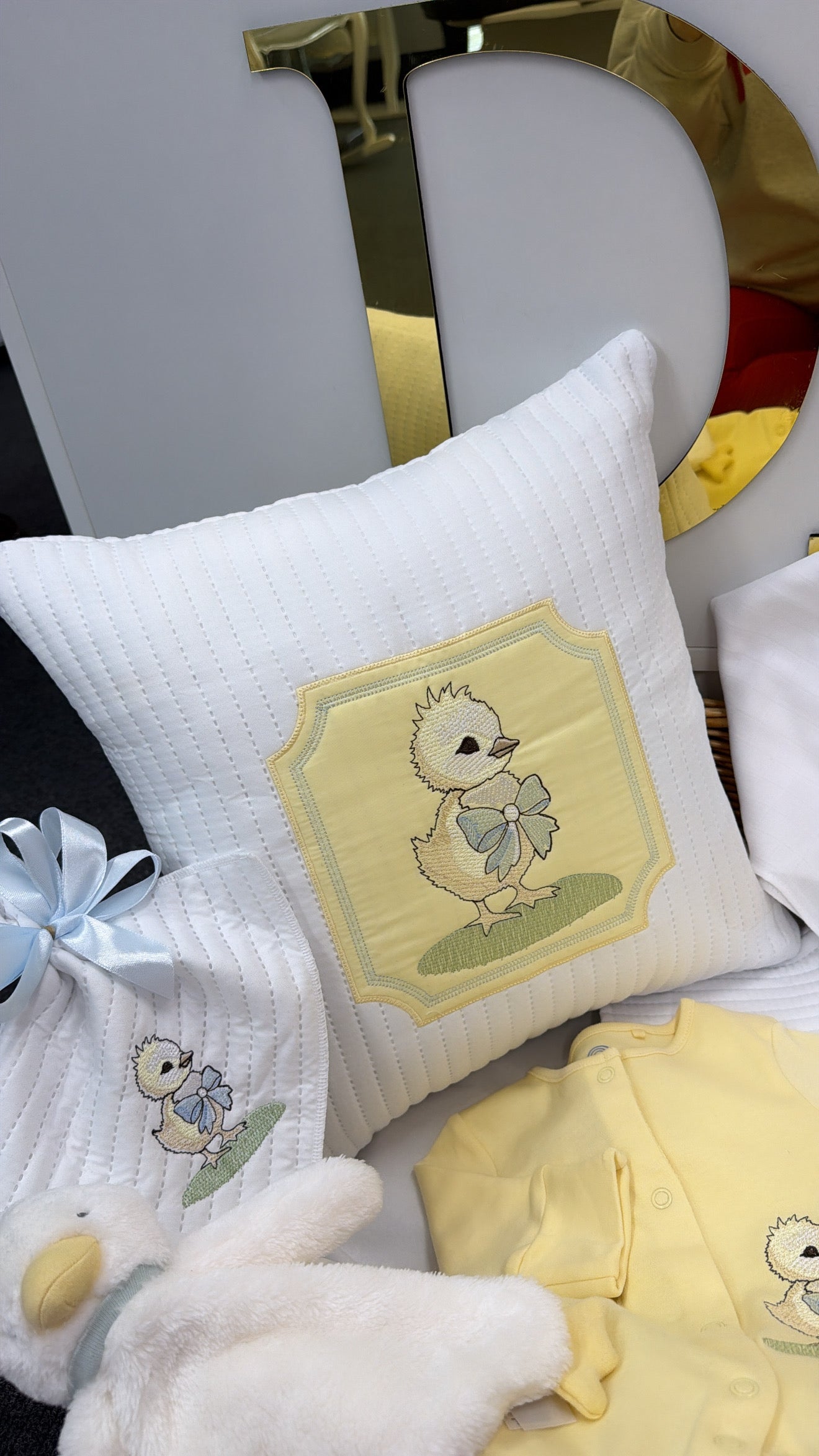 Lemon chick hospital set