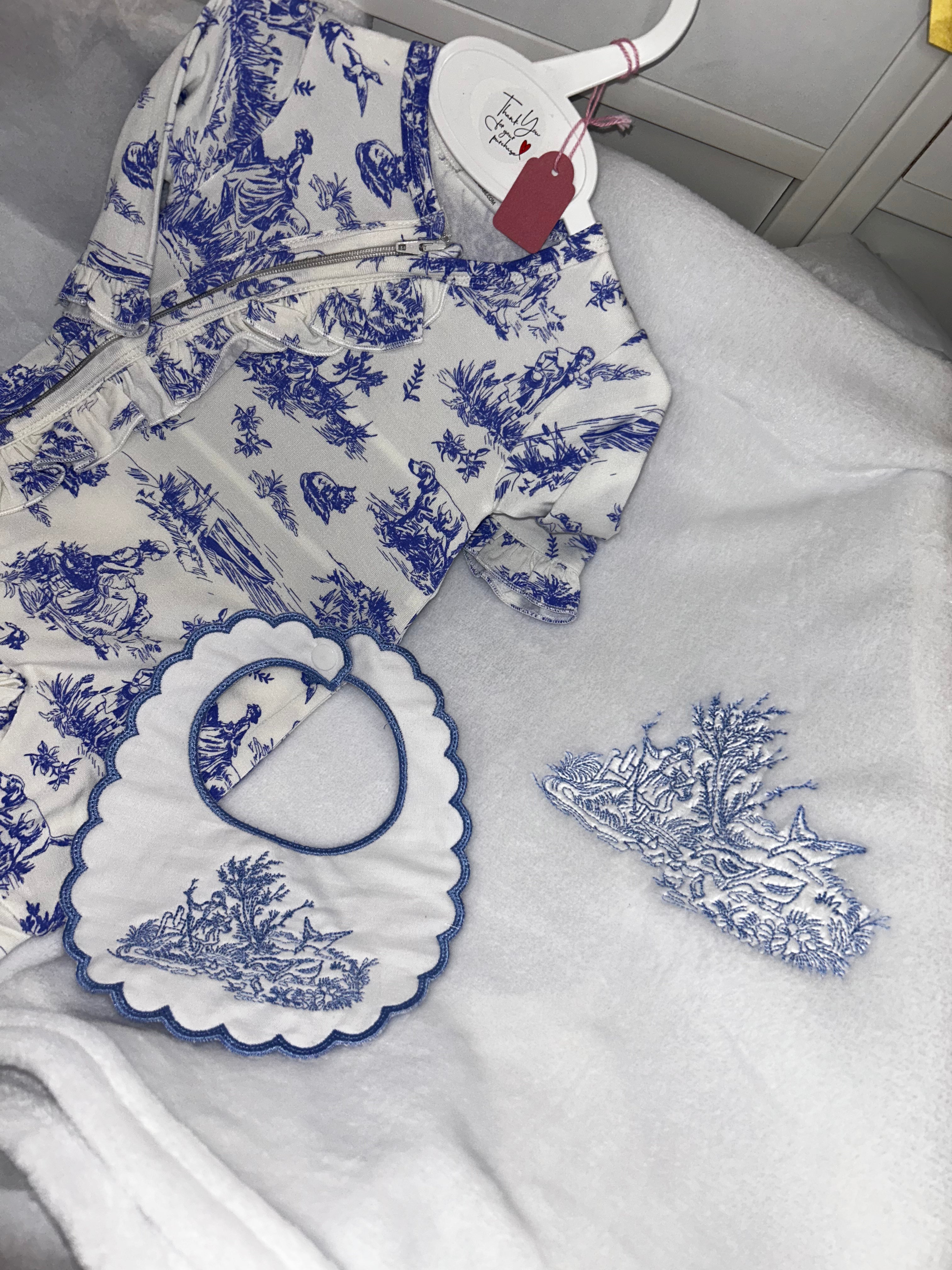 Blue toile