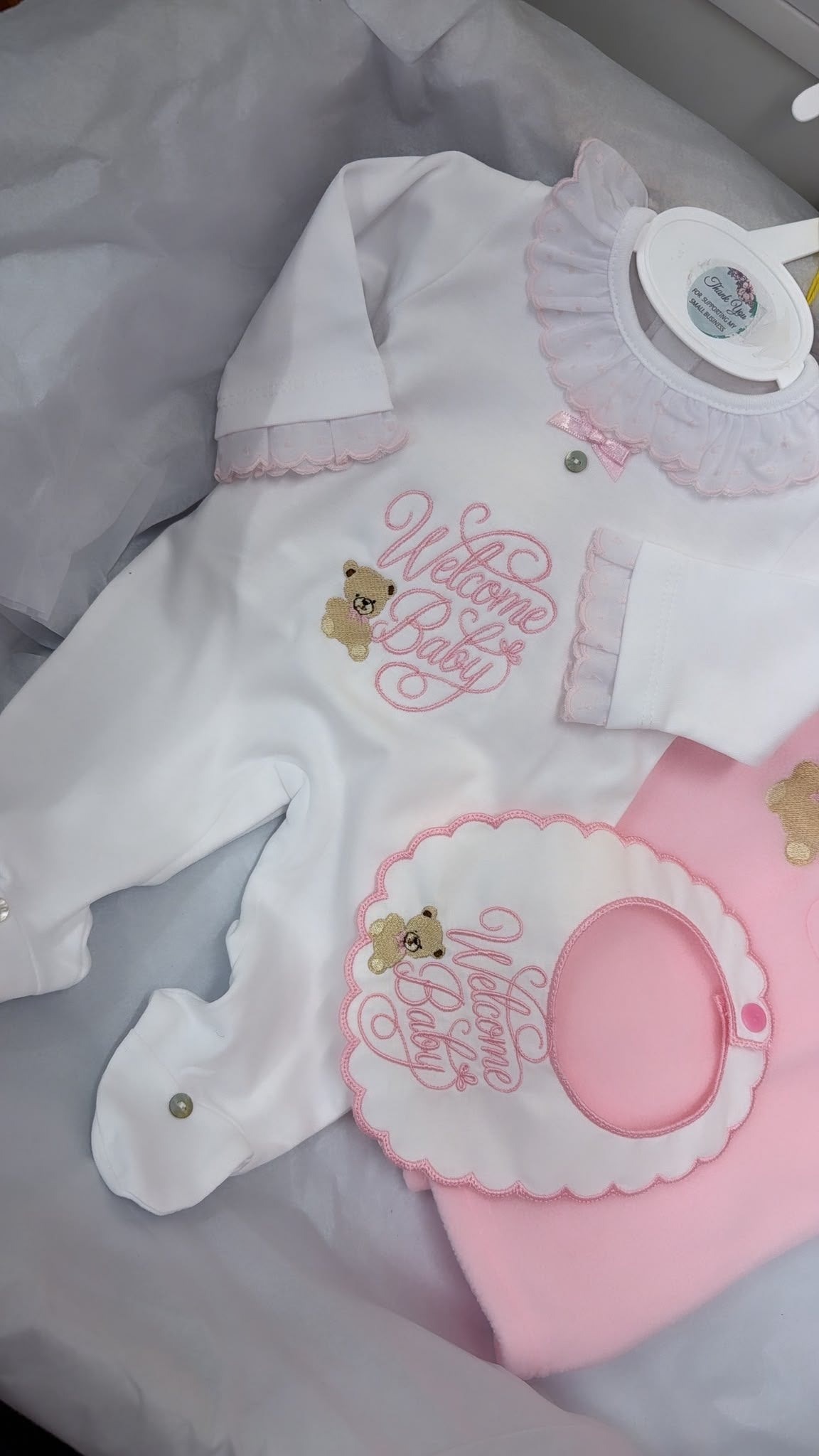 White & Pink welcome baby full set: babygrow, bib and blanket