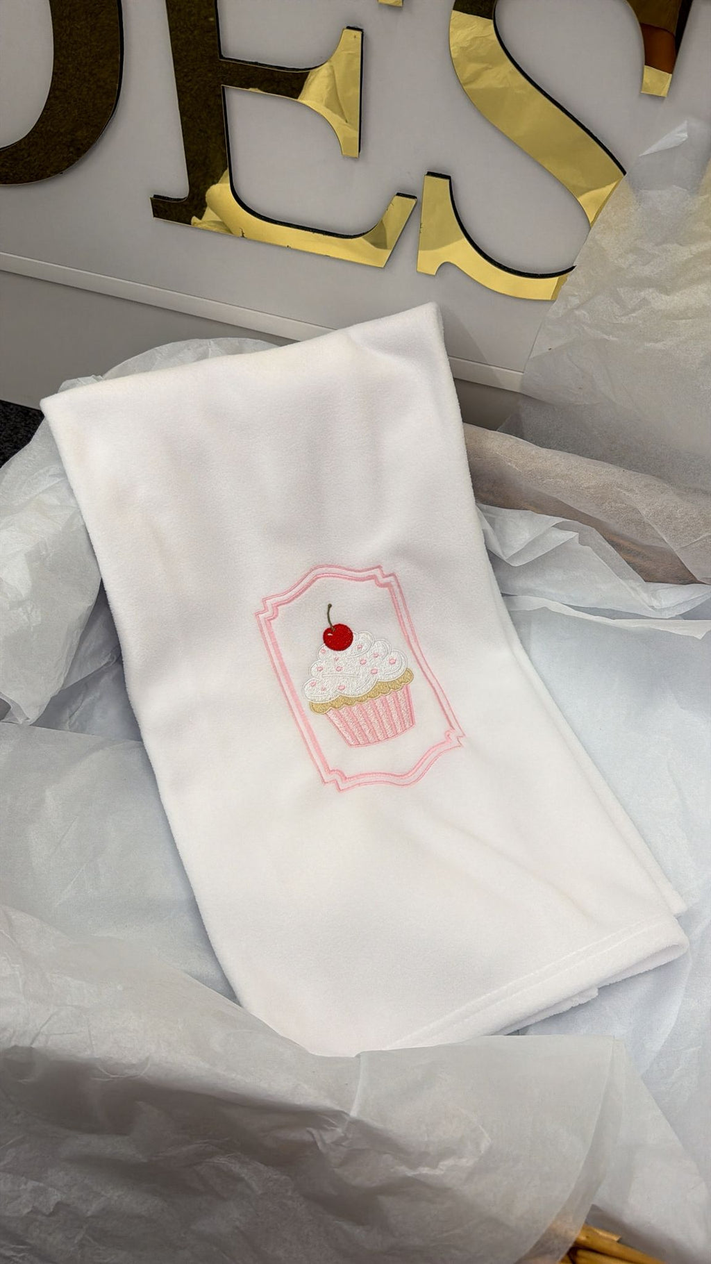 Cupcake blanket