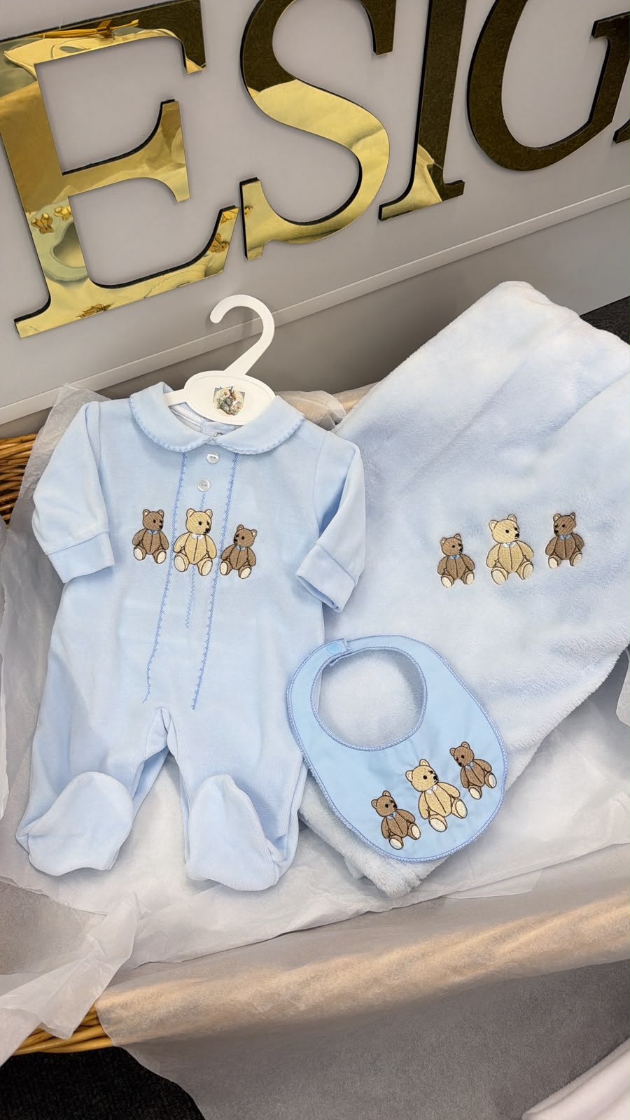 3 bears babygrow, bib and blanket set
