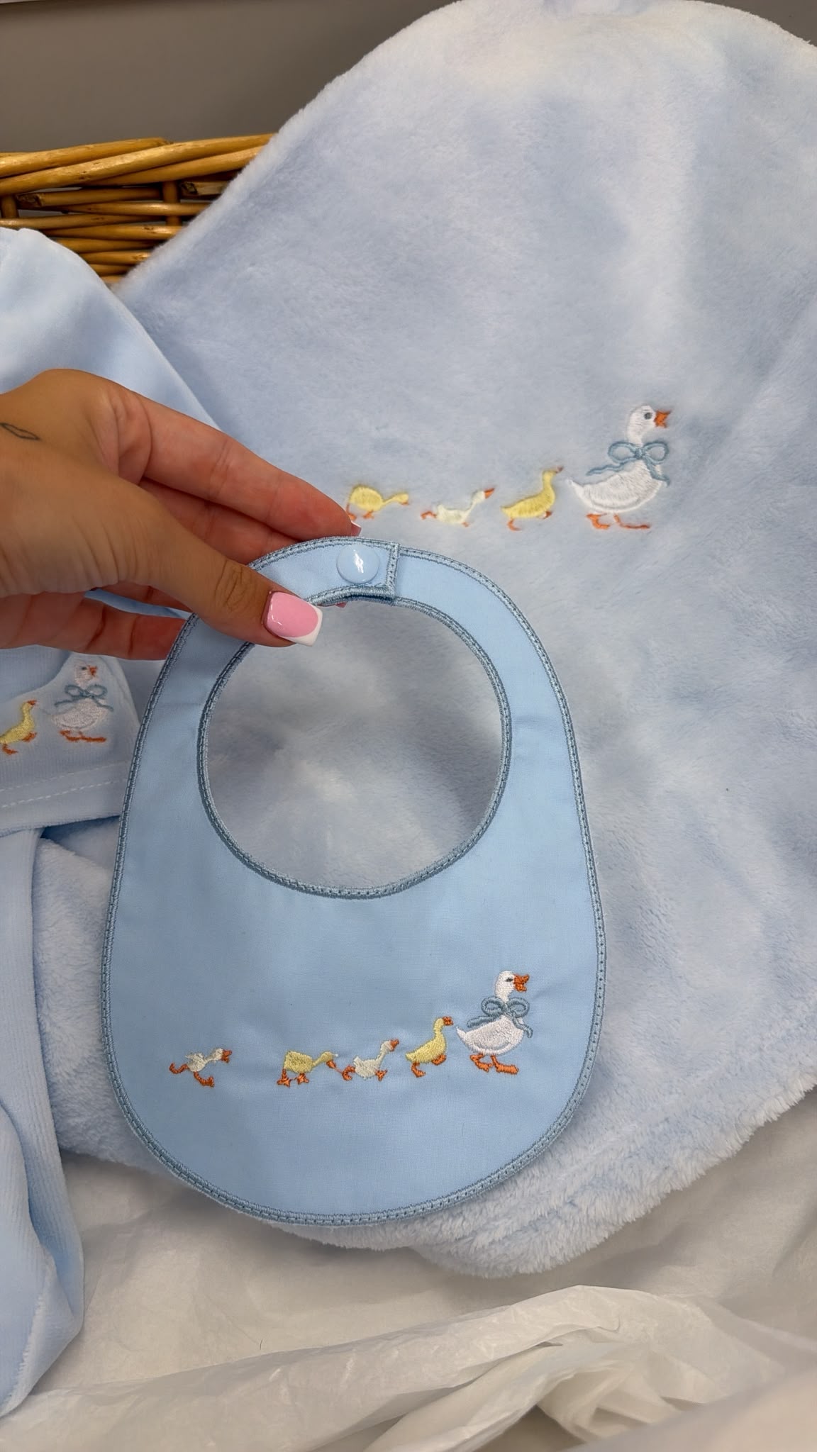 Blue Duckling full set with tag
