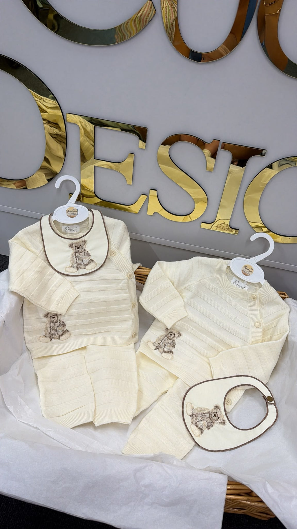 Bear cream and brown knit set with bib