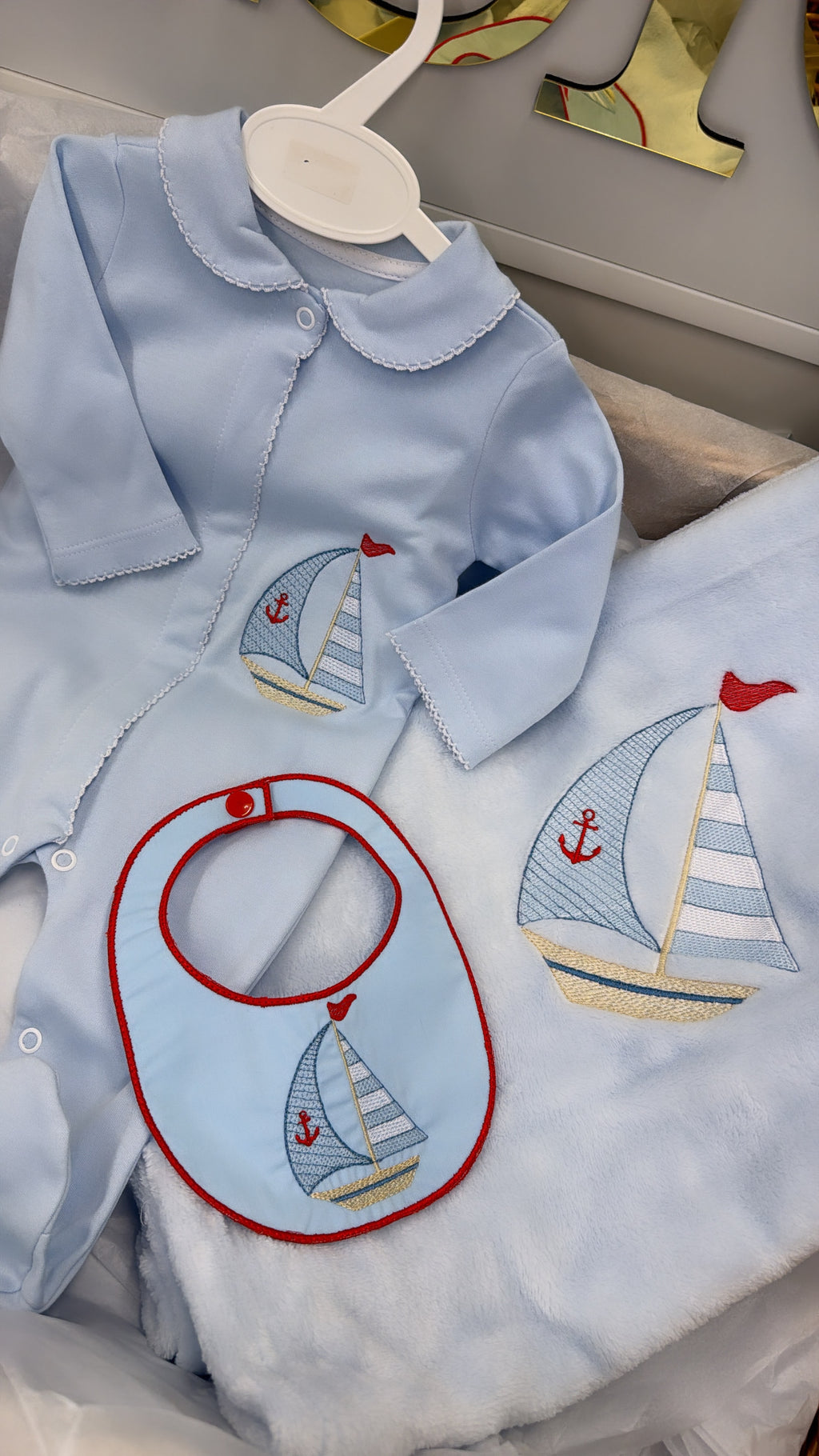 Sailboat babygrow&blanket set