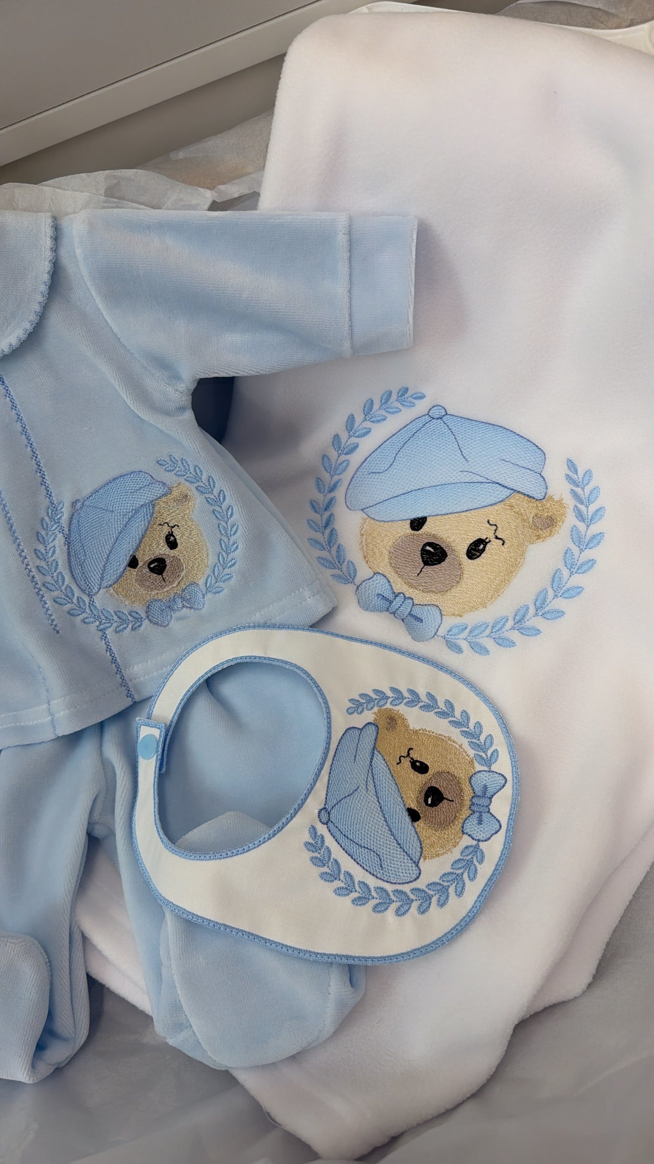 Peaky blinders beat outfit & bib