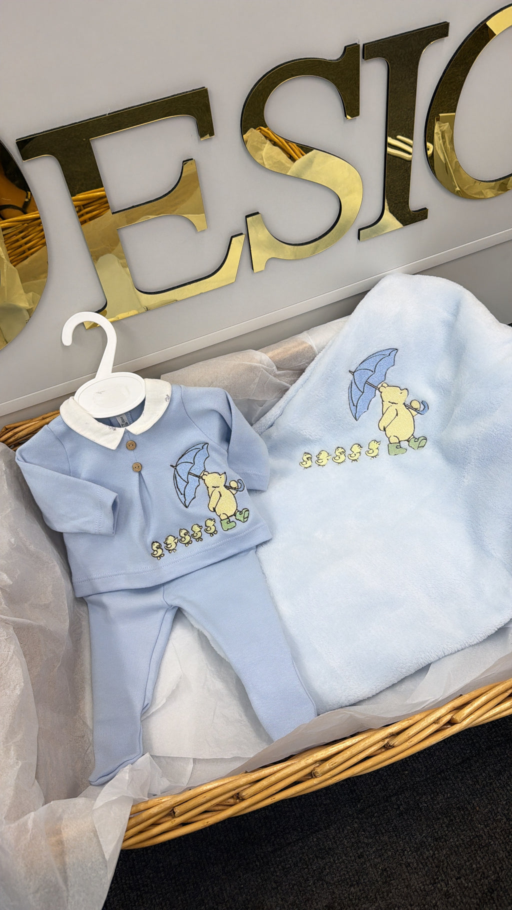 Winnie outfit and blanket